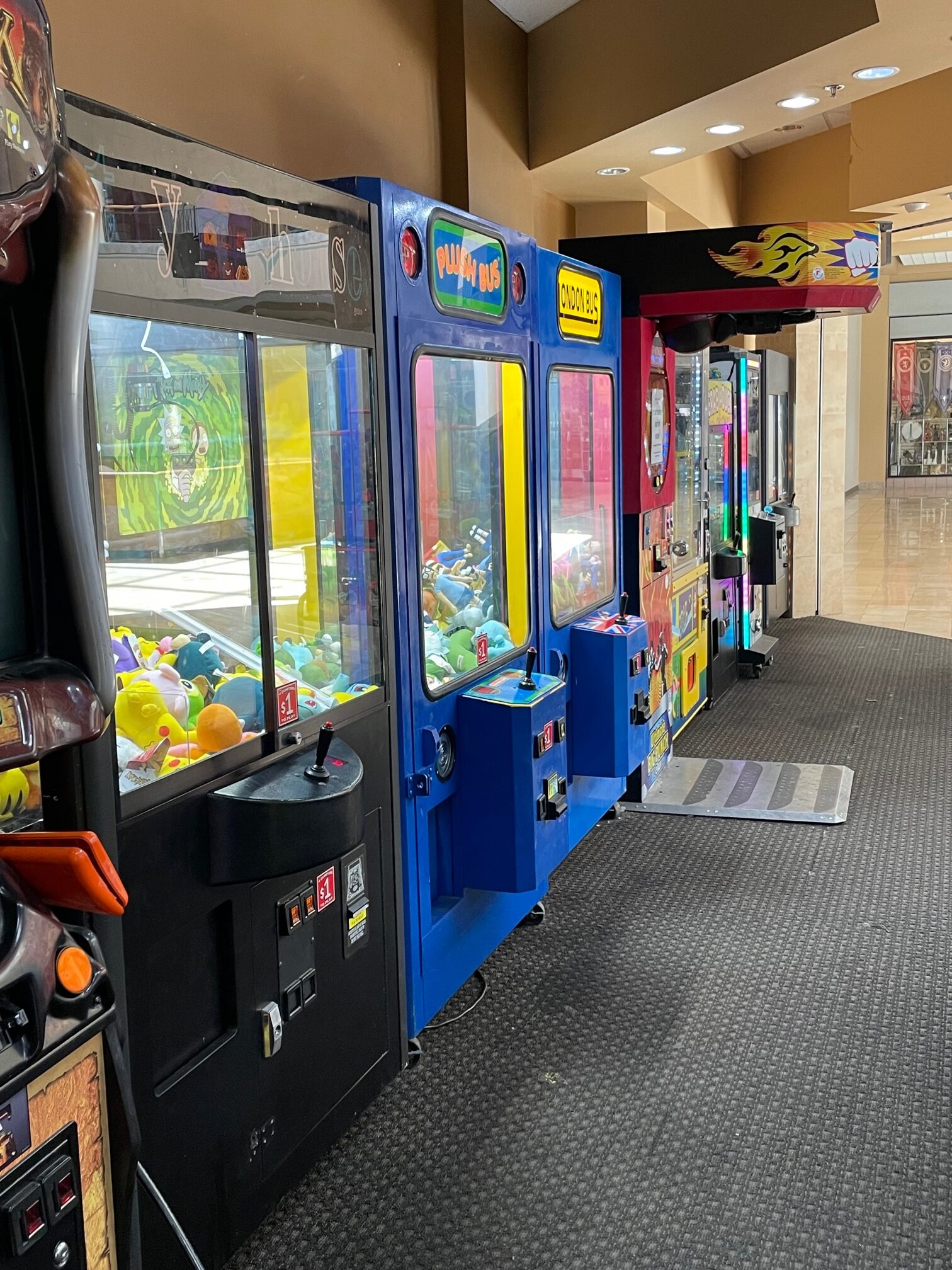 Mall Arcade Games
